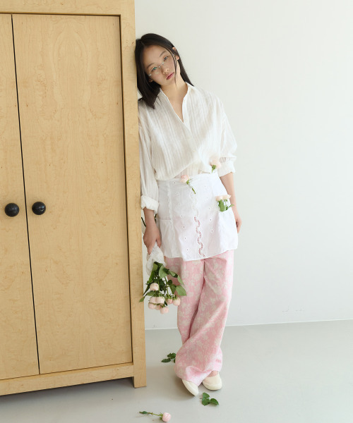 FUN FROM FUN(ファンフロムファン)の「EYELET OVERFIT SHIRTS, WHITE(シャツ/ブラウス・レディース・その他・OS)」の3枚目の写真