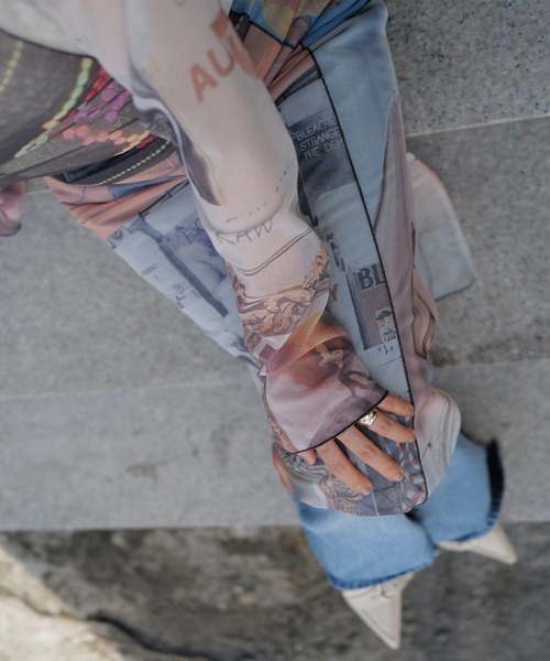 Ameri(アメリ)の「2WAY EMOTIONAL COLLAGE SHEER TOP(Tシャツ/カットソー・レディース・マルチ・SMALL/MEDIUM)」の14枚目の写真