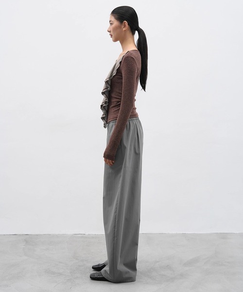 EIGHTHMONTH(エイスマンス)の「アシンメトリーラッフルトップス EM25a137【EIGHTHMONTH】(Tシャツ/カットソー・レディース・ブラウン/ネイビー・M/S)」の13枚目の写真