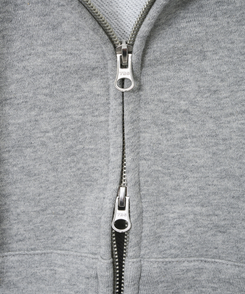 YALE(イェール)の「ウィメンズ Yロゴ クロップ フードジップアップ_グレー(パーカー・レディース・その他・SMALL/MEDIUM)」の8枚目の写真