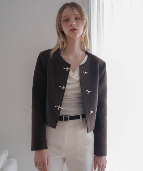 DEHEVE（デヘヴェ）の「Buckle Pointed Tweed Jacket [Brown]（その他アウター・レディース・ブラウン・FREE）」の5枚目の写真