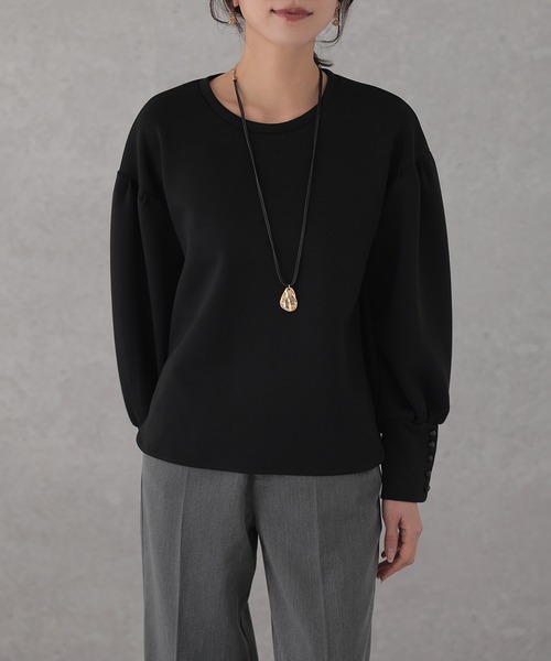 DAYRA(デイラ)の「ソリッドカラー ロング カフス 長袖 プルオーバー(Tシャツ/カットソー・レディース・ネイビー/ベージュ/ホワイト/ブラック/グレイッシュベージュ・FREE/S)」の8枚目の写真