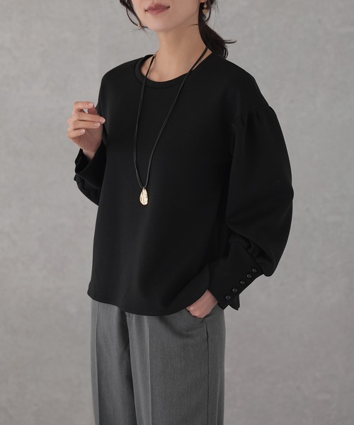 DAYRA(デイラ)の「ソリッドカラー ロング カフス 長袖 プルオーバー(Tシャツ/カットソー・レディース・ネイビー/ベージュ/ホワイト/ブラック/グレイッシュベージュ・FREE/S)」の9枚目の写真