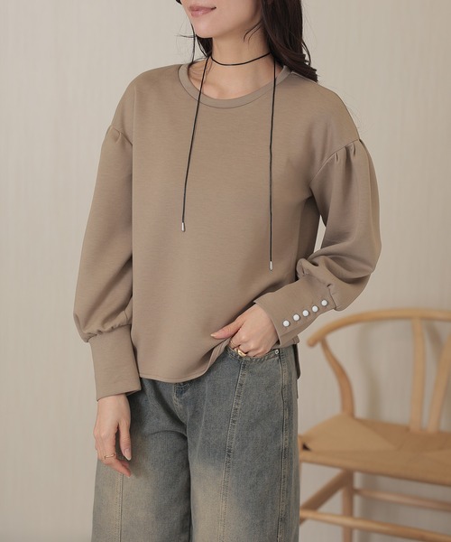 DAYRA(デイラ)の「ソリッドカラー ロング カフス 長袖 プルオーバー(Tシャツ/カットソー・レディース・ネイビー/ベージュ/ホワイト/ブラック/グレイッシュベージュ・FREE/S)」の15枚目の写真