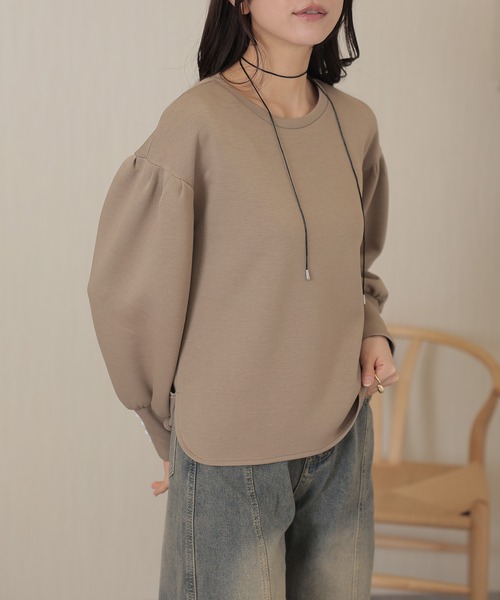 DAYRA(デイラ)の「ソリッドカラー ロング カフス 長袖 プルオーバー(Tシャツ/カットソー・レディース・ネイビー/ベージュ/ホワイト/ブラック/グレイッシュベージュ・FREE/S)」の16枚目の写真