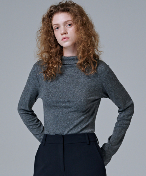 MALOUPE（マロップ）の「5110 ウールブレンド ハーフネックTシャツ (ダークグレー)（Tシャツ/カットソー・レディース・チャコール・FREE）」の2枚目の写真