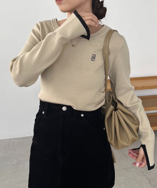 CAPRICIEUX LE'MAGE（カプリシューレマージュ）の「1ポイントバイカラーニット（ニット/セーター・レディース・ベージュ/オフホワイト/グレー・FREE）」の8枚目の写真