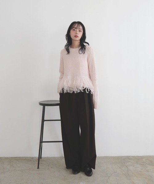 フリンジペプラムニット（ニット/セーター）｜LIAN（リアン）の