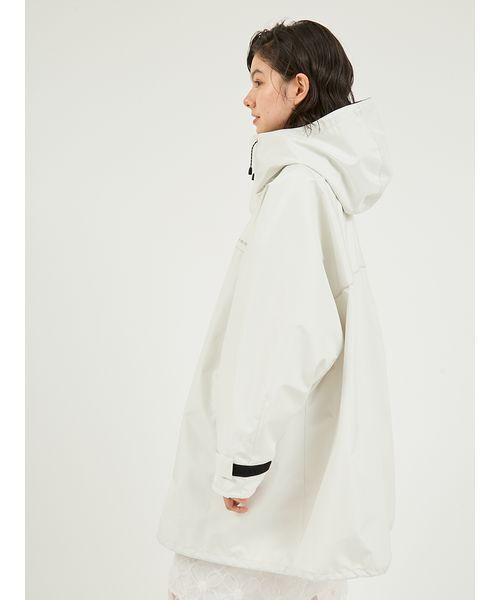 emmi（エミ）の「フリースライナー付きユーティリティコート（ダウンジャケット/コート・レディース・ライム/ブラック/オフホワイト・0/1）」の8枚目の写真