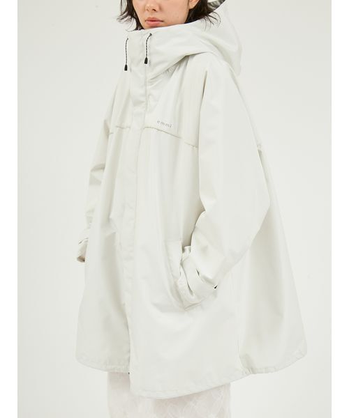 emmi（エミ）の「フリースライナー付きユーティリティコート（ダウンジャケット/コート・レディース・ライム/ブラック/オフホワイト・0/1）」の14枚目の写真