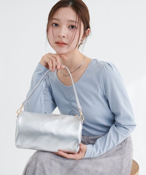 natural couture（ナチュラルクチュール）の「コロコロミニバッグ（ハンドバッグ・レディース・ブルー/シルバー/ブラック/ベージュ・FREE）」の4枚目の写真