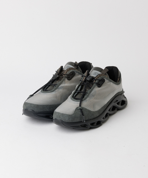 alfredoBANNISTER(アルフレッドバニスター)の「【INFINITO / TYPE:001】レースアップスニーカー(スニーカー・メンズ・ブラック/グレー・46/44/42/40/38)」の2枚目の写真