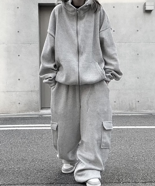 YACA(ヤーカ)の「Thermal Cargo Pants/サーマルカーゴパンツ【unisex item】(その他パンツ・レディース・ブラック/グレー・FREE)」の6枚目の写真