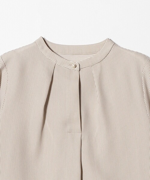 A DAY IN THE LIFE UNITED ARROWS(アデイインザライフユナイテッドアローズ)の「ドビー フェイクパールボタン ブラウス <A DAY IN THE LIFE>(シャツ/ブラウス・レディース・ベージュ/ライトグレー/ライトピンク/オフホワイト・FREE)」の18枚目の写真