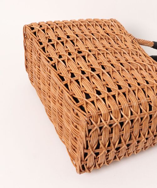 The Bagmati(ザバグマティ)の「【The Bagmati/ザバグマティ】レザーハンドル スクエア かごバッグ(かごバッグ・レディース・ベージュ×ブラック/ナチュラル・FREE)」の8枚目の写真