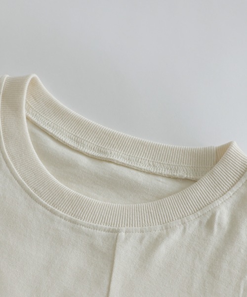antiqua(アンティカ)の「綿100 アシンメトリー 斜めヘム Tシャツ(Tシャツ/カットソー・レディース・ホワイト/ブラック・ONESIZE)」の13枚目の写真