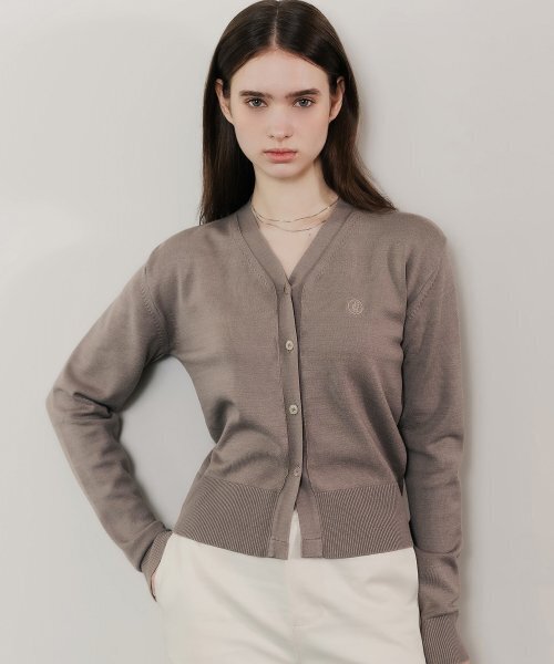 HARDCORE HAPPINESS(ハードコアハピネス)の「V NECK SYMBOL CARDIGAN_BEIGE GREY(カーディガン/ボレロ・レディース・その他・FREE)」の5枚目の写真