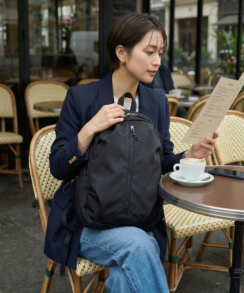 STYLE DELI(スタイルデリ)の「【DELI by】ライトナイロンデイリーバックパック(バックパック/リュック・レディース・ブラック・FREE)」の2枚目の写真
