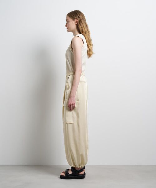 LANVIN en Bleu(ランバンオンブルー)の「ヴィンテージサテンカーゴパンツ(その他パンツ・レディース・チャコールグレー/イエロー・36/38)」の4枚目の写真