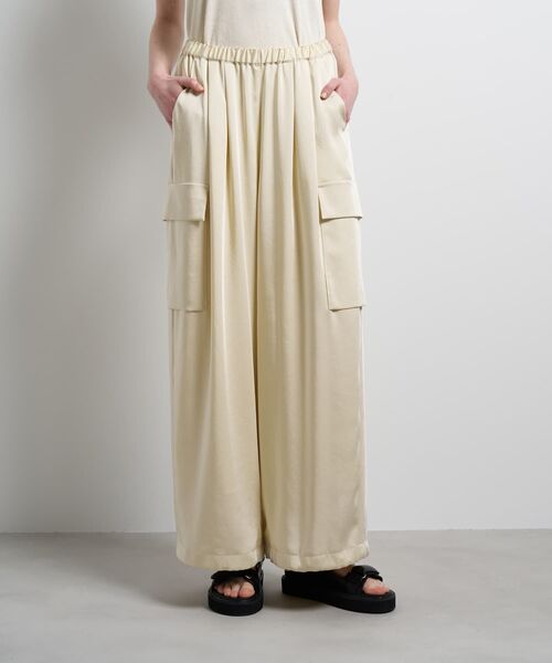 LANVIN en Bleu(ランバンオンブルー)の「ヴィンテージサテンカーゴパンツ(その他パンツ・レディース・チャコールグレー/イエロー・36/38)」の11枚目の写真