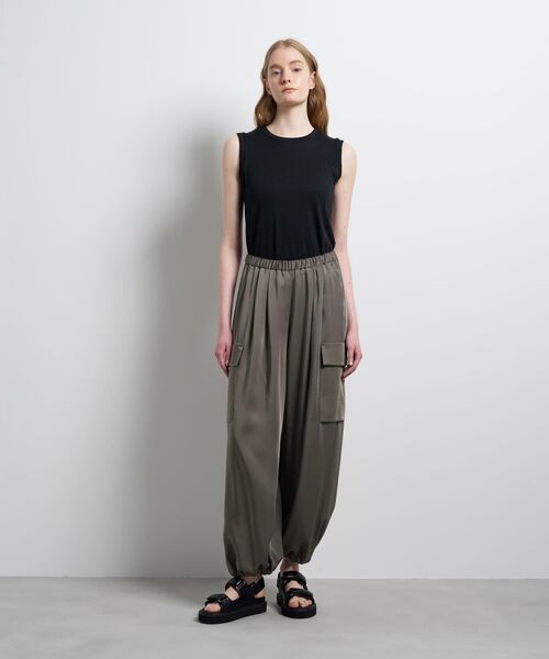 LANVIN en Bleu(ランバンオンブルー)の「ヴィンテージサテンカーゴパンツ(その他パンツ・レディース・チャコールグレー/イエロー・36/38)」の13枚目の写真