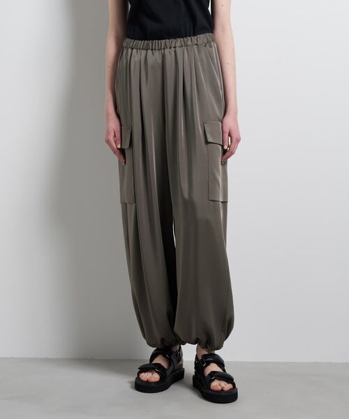 LANVIN en Bleu(ランバンオンブルー)の「ヴィンテージサテンカーゴパンツ(その他パンツ・レディース・チャコールグレー/イエロー・36/38)」の16枚目の写真