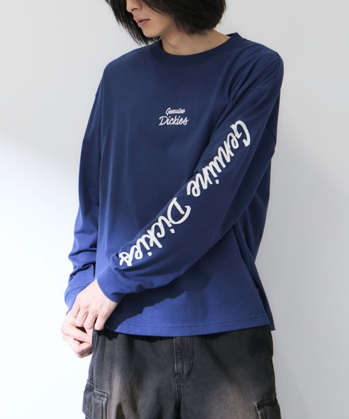 Dickies(ディッキーズ)の「【GENUINE Dickies/ ジェニュインデッキーズ】 バックアップリケ刺繍 /袖チェーン刺繍 ワイドBOXシルエット 長袖Tシャツ(Tシャツ/カットソー・メンズ・ホワイト/ネイビー/オートミール/グレー・M/L/XL)」の4枚目の写真