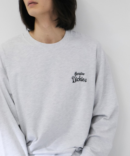 Dickies(ディッキーズ)の「【GENUINE Dickies/ ジェニュインデッキーズ】 バックアップリケ刺繍 /袖チェーン刺繍 ワイドBOXシルエット 長袖Tシャツ(Tシャツ/カットソー・メンズ・ホワイト/ネイビー/オートミール/グレー・M/L/XL)」の7枚目の写真