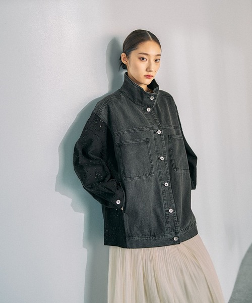 LEPSIM（レプシィム）の「刺繍レースドッキングカバーオール　639392（デニムジャケット・レディース・ブラック/キャメル/ブルー・FREE）」の6枚目の写真