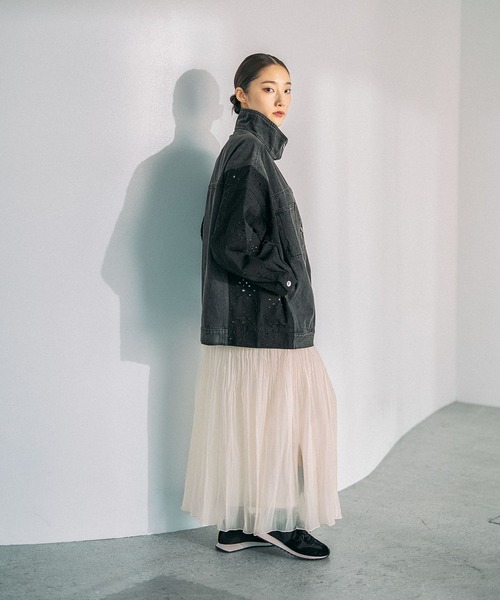 LEPSIM（レプシィム）の「刺繍レースドッキングカバーオール　639392（デニムジャケット・レディース・ブラック/キャメル/ブルー・FREE）」の8枚目の写真