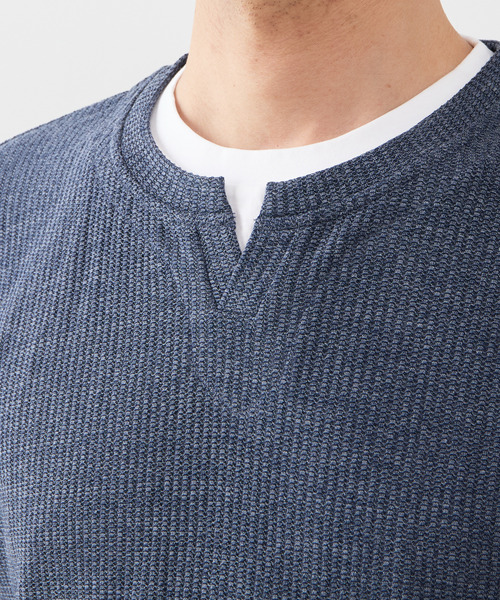 MEN'S MELROSE(メンズメルローズ)の「リンクスストライプカノコ キーネックTシャツ(Tシャツ/カットソー・メンズ・ネイビー/ライトグレー/グリーン・2/3/4)」の8枚目の写真