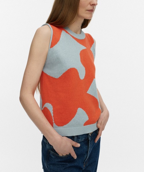 marimekko(マリメッコ)の「Pomppikoot Keidas / top knit vest(ベスト・レディース・オレンジ・X-SMALL/SMALL/MEDIUM/LARGE)」の4枚目の写真