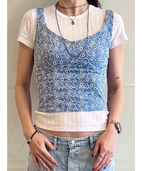 GAP(ギャップ)の「ポインテール クルーネックTシャツ(Tシャツ/カットソー・レディース・イエロー/ホワイト/ピンク/ブルー・XXS/XL/L/M/S/XS)」の13枚目の写真