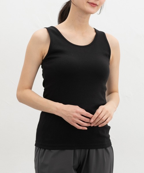 Honeys（ハニーズ）の「【接触冷感・ＵＶカット・遮熱・吸水速乾】カップ付タンクトップ（タンクトップ・レディース・オフホワイト/カーキ/グレイッシュベージュ/ブラック・L/LL/M/S）」の3枚目の写真