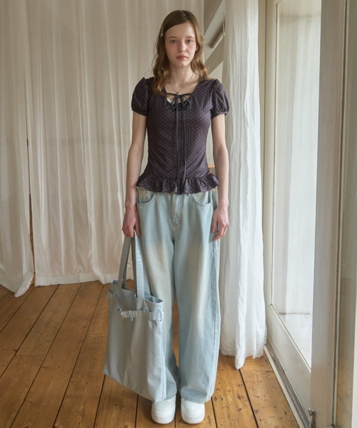 Birthday room（バースデイルーム）の「サイドピンタックバレルレッグデニム/Side pintuck barrel leg denim（デニムパンツ・レディース・ライトブルー/ブルー・FREE）」の11枚目の写真