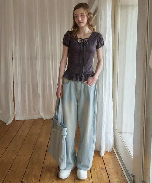 Birthday room（バースデイルーム）の「サイドピンタックバレルレッグデニム/Side pintuck barrel leg denim（デニムパンツ・レディース・ライトブルー/ブルー・FREE）」の12枚目の写真