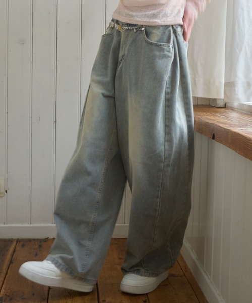 Birthday room（バースデイルーム）の「サイドピンタックバレルレッグデニム/Side pintuck barrel leg denim（デニムパンツ・レディース・ライトブルー/ブルー・FREE）」の18枚目の写真