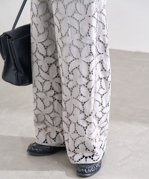 TICCA（ティッカ）の「別注【TICCA / ティッカ】フラワーレースパンツ JSP（その他パンツ・レディース・カーキ/チャコールグレー・FREE）」の7枚目の写真