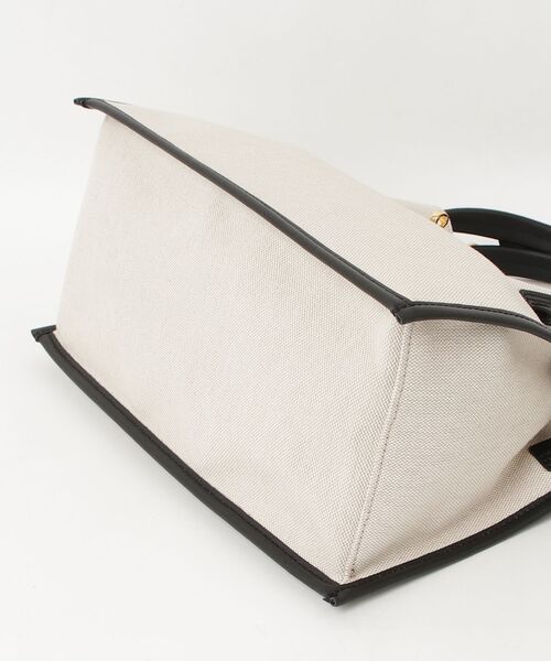 VIOLAd'ORO（ヴィオラドーロ）の「【WEB限定】 [VIOLAd’ORO / ヴィオラドーロ] BRUNO 2WAY キャンバスバッグ（トートバッグ・レディース・キナリ・ONE SIZE）」の5枚目の写真