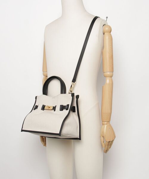 VIOLAd'ORO（ヴィオラドーロ）の「【WEB限定】 [VIOLAd’ORO / ヴィオラドーロ] BRUNO 2WAY キャンバスバッグ（トートバッグ・レディース・キナリ・ONE SIZE）」の2枚目の写真