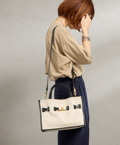 VIOLAd'ORO（ヴィオラドーロ）の「【WEB限定】 [VIOLAd’ORO / ヴィオラドーロ] BRUNO 2WAY キャンバスバッグ（トートバッグ・レディース・キナリ・ONE SIZE）」の13枚目の写真