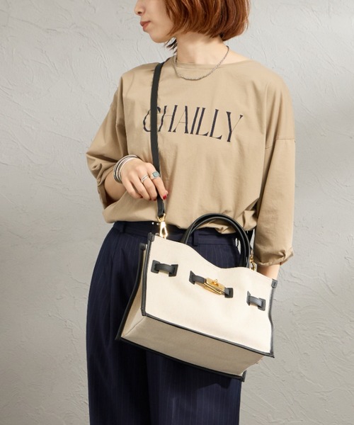 VIOLAd'ORO（ヴィオラドーロ）の「【WEB限定】 [VIOLAd’ORO / ヴィオラドーロ] BRUNO 2WAY キャンバスバッグ（トートバッグ・レディース・キナリ・ONE SIZE）」の15枚目の写真