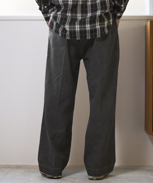 Firsthand(ファーストハンド)の「Firsthand/ファーストハンド フェード加工 コットン タック ワイドパンツ(その他パンツ・メンズ・ブラック/ベージュ・MEDIUM/LARGE)」の8枚目の写真