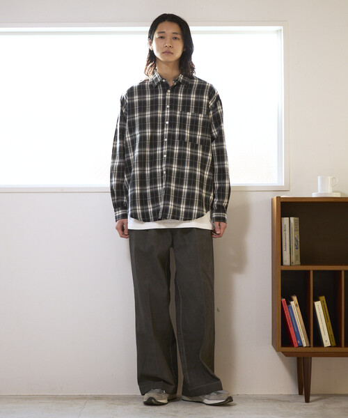 Firsthand(ファーストハンド)の「Firsthand/ファーストハンド フェード加工 コットン タック ワイドパンツ(その他パンツ・メンズ・ブラック/ベージュ・MEDIUM/LARGE)」の15枚目の写真