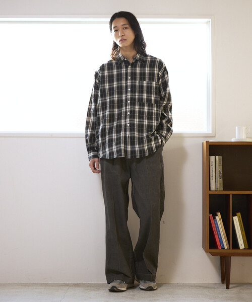 Firsthand(ファーストハンド)の「Firsthand/ファーストハンド フェード加工 コットン タック ワイドパンツ(その他パンツ・メンズ・ブラック/ベージュ・MEDIUM/LARGE)」の19枚目の写真