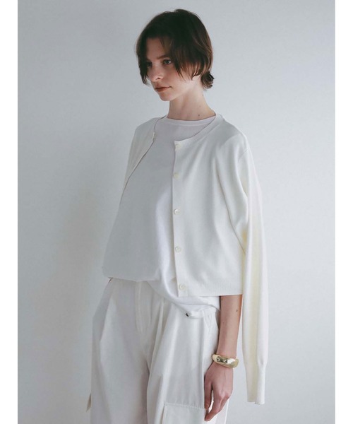 HER.（ハー）の「ショートカーディガン（ニット/セーター・レディース・ブラック/オフホワイト・フリー）」の5枚目の写真