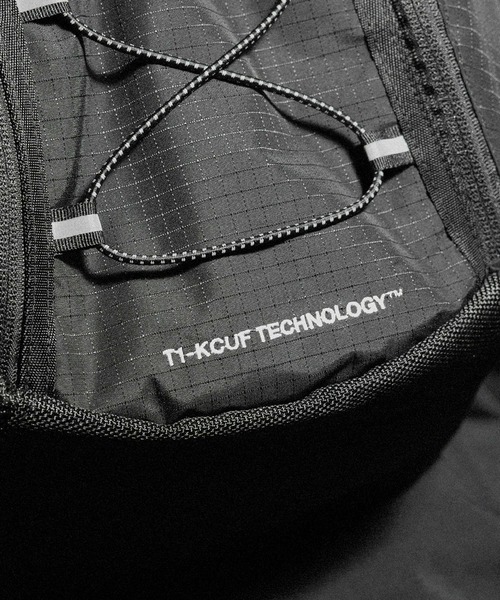 HUF(ハフ)の「HUF eightynine BACKPACK(バックパック/リュック・メンズ・ブラック・O/S)」の15枚目の写真