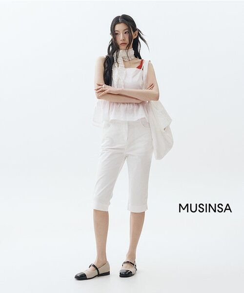 MUSINSA STANDARD WOMAN（ムシンサスタンダードウーマン）の「ウィメンズVネックスリーブレストップ[レッド]（Tシャツ/カットソー・レディース・その他・LARGE/X-SMALL/SMALL/MEDIUM）」の7枚目の写真