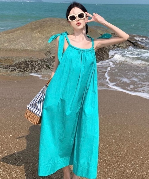 Ritzy(リッツィー)の「ターコイズブルーのキャミワンピース(ワンピース・レディース・ブルー・M/S)」の3枚目の写真