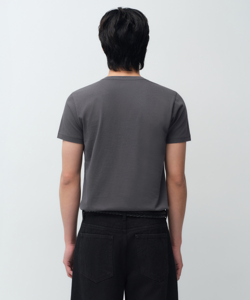 MUSINSA STANDARD（ムシンサスタンダード）の「スリムクルーネックTシャツ[ガンメタル]（Tシャツ/カットソー・メンズ・その他・SMALL/MEDIUM/LARGE/X-LARGE/2XL/3XL）」の3枚目の写真